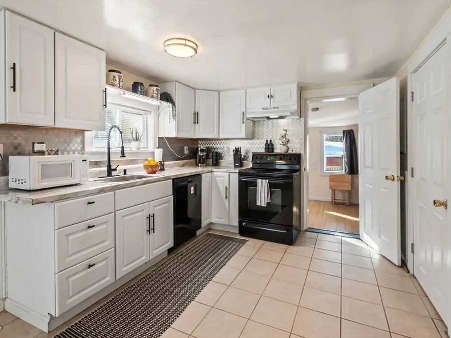 372 Litchfield St, Leominster, MA 01453 - Image #3