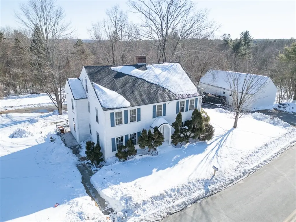 222 W Townsend Rd, Lunenburg, MA 01462 - #1