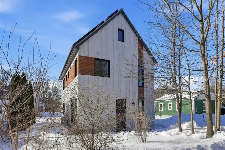 2 Juniper St, Northampton, MA 01062 - Image #3