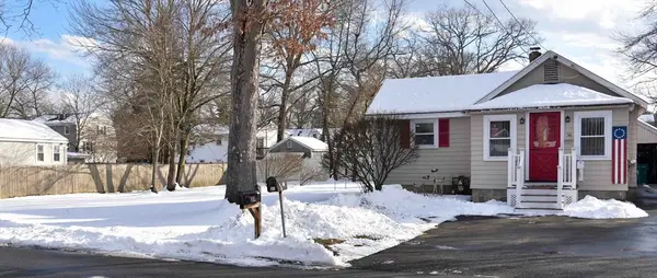 36 Briarwood Ave, Billerica, MA 01821