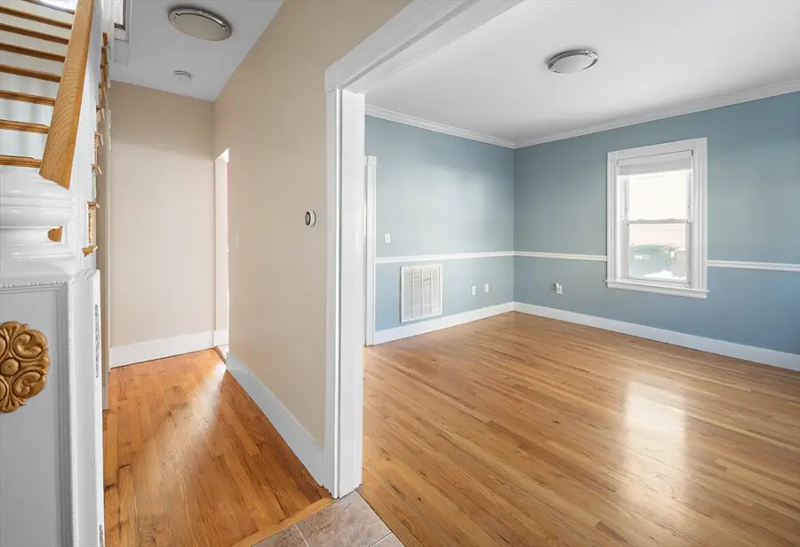 6 Porter St. #6, Woburn, MA 01801 - #3