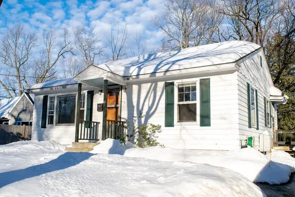 12 Wilmot St, Fitchburg, MA 01420