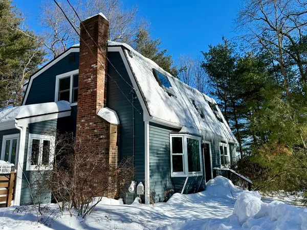 232 Rockrimmon St, Belchertown, MA 01007