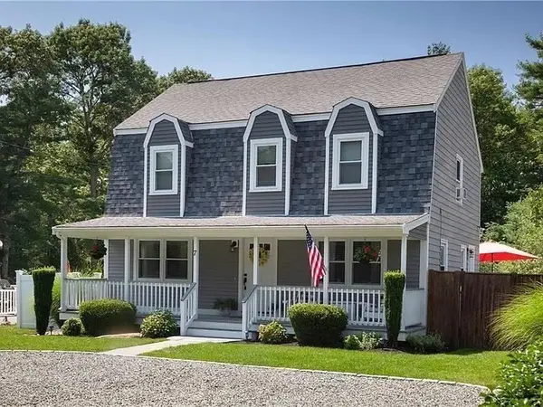 7 Oak St, Marion, MA 02738