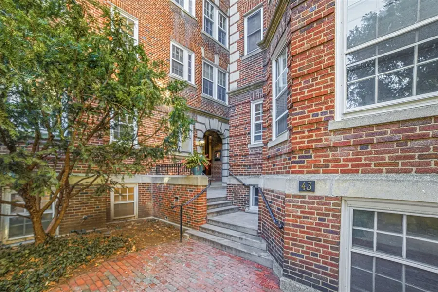 43 Linnaean #1, Cambridge, MA 02138 - Image #2