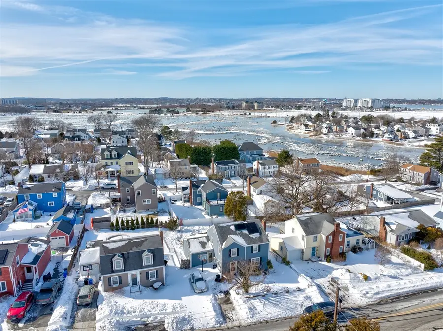 865 E Squantum St, Quincy, MA 02171 - Image #2