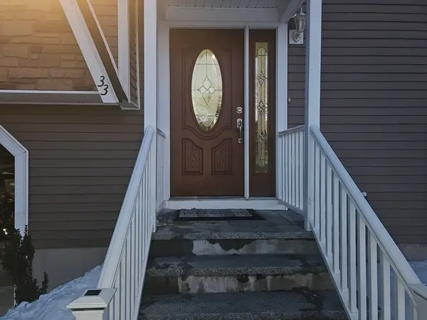 33 Hemlock Ter, Randolph, MA 02368