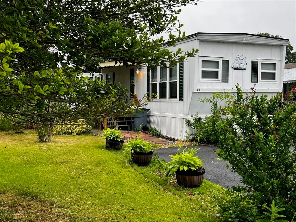 14 Joseph Street, Wareham, MA 02571 - #1