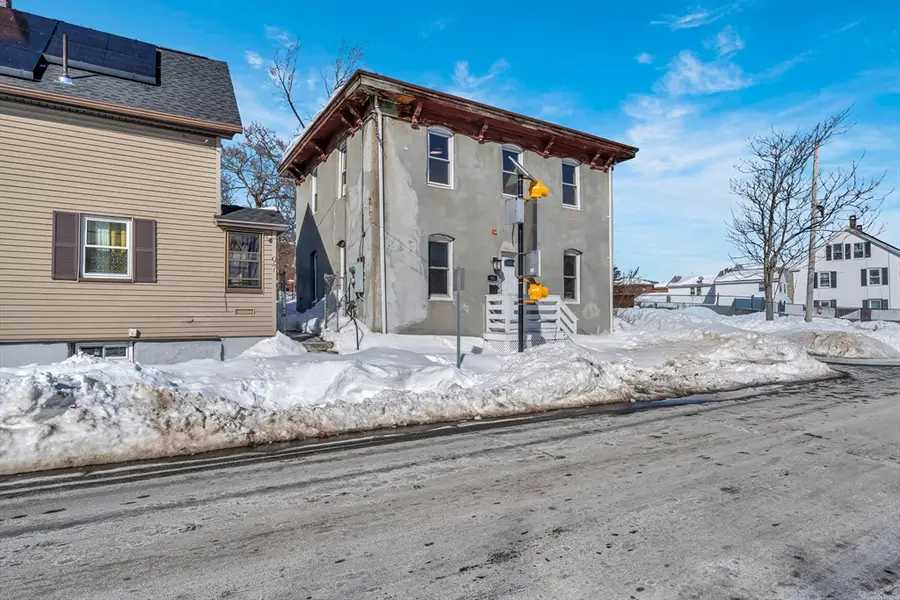 95 Hancock St, Lawrence, MA 01841 - Image #2