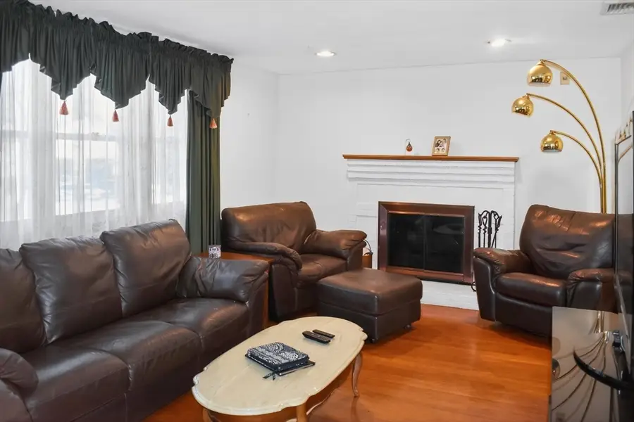 59 Hamilton Ave, Dedham, MA 02026 - #3