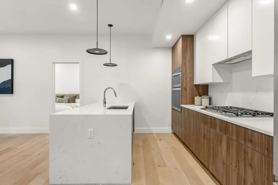 47 Condor #PH303, Boston, MA 02128 - #3