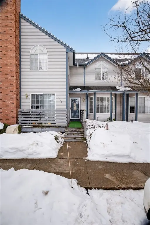 104 Johnson Rd #1103, Chicopee, MA 01022