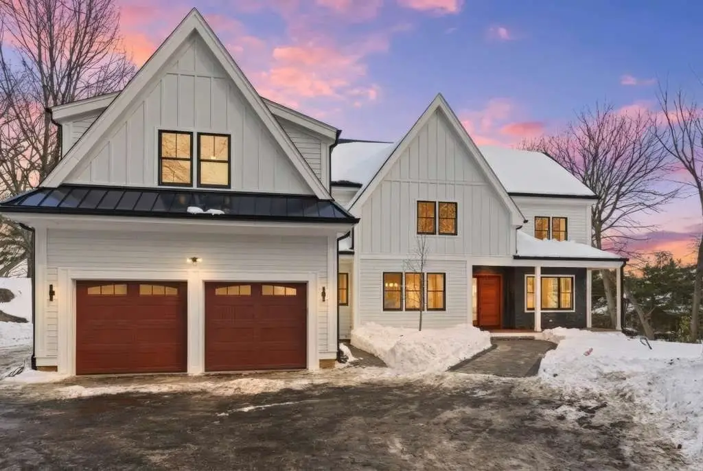 60R Lynnbrook Rd, Lynnfield, MA 01940 - Image #1