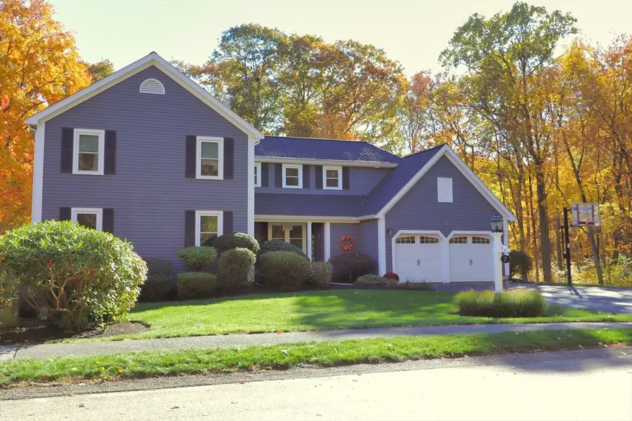 17 Fairway Ln, Medway, MA 02053 - #2