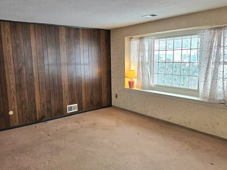 118 Deanna Rd, Brockton, MA 02302 - Image #3