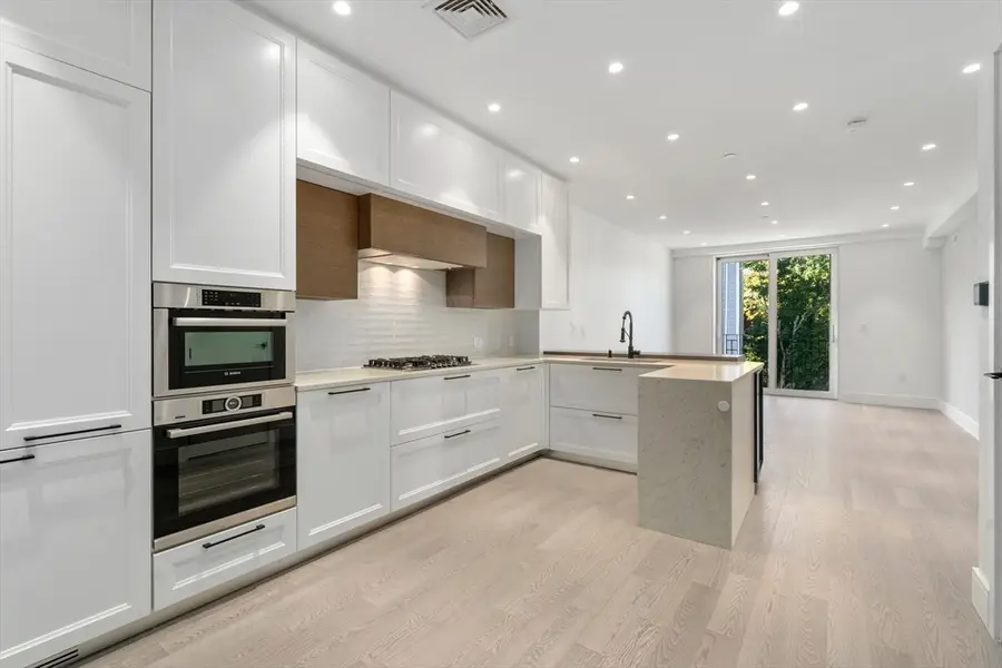 69 Walnut Street #2, Brookline, MA 02445 - Image #2