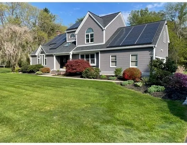 79 Country Club Dr, Whitinsville, MA 01588 - Image #2