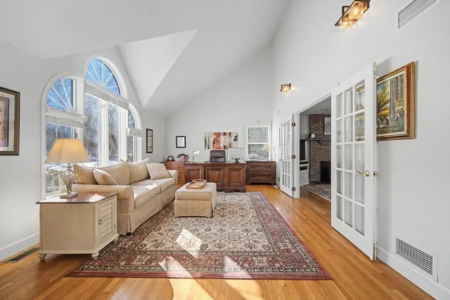 79 Country Club Dr, Whitinsville, MA 01588 - Image #3