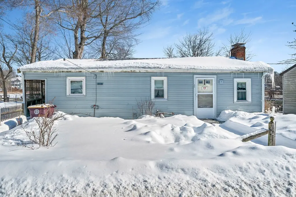 116 Greenvale Ave, Weymouth, MA 02188 - Image #1