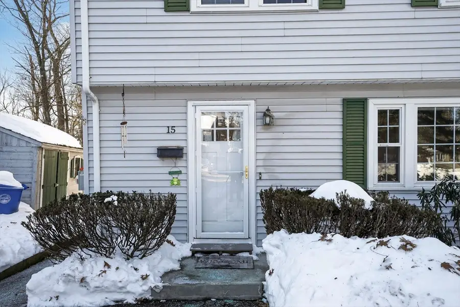 15 Flagg Cir, Waltham, MA 02453 - Image #3