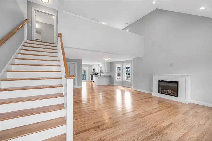 19 Louis Farm Road #19, Dracut, MA 01826 - #3