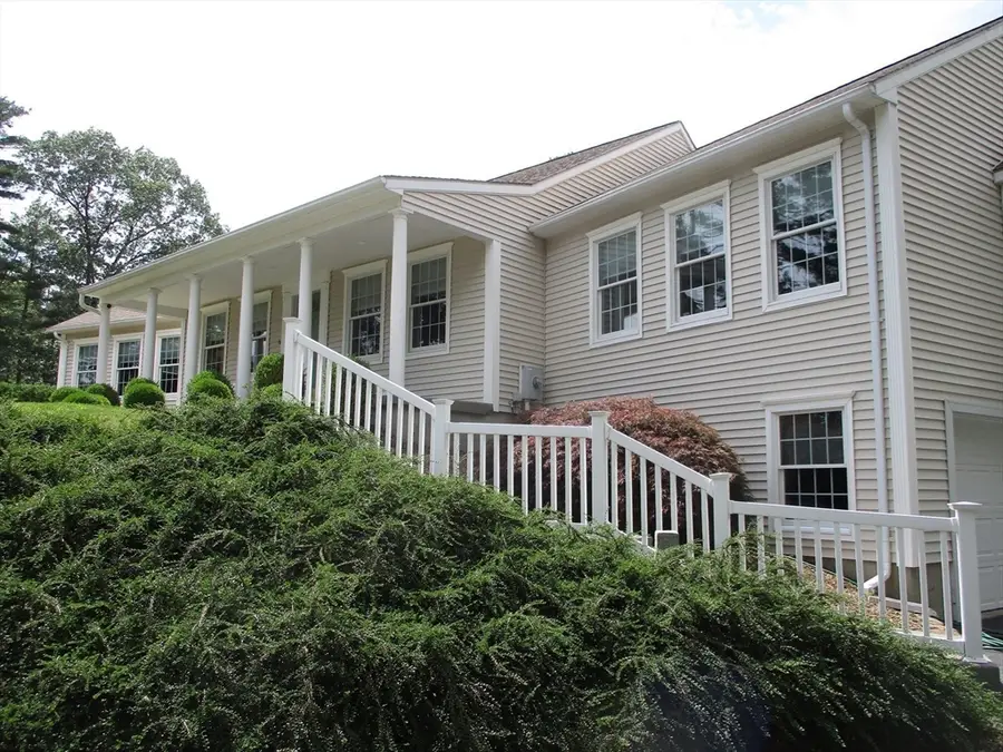 3 Frost Ln, Hadley, MA 01035 - #3