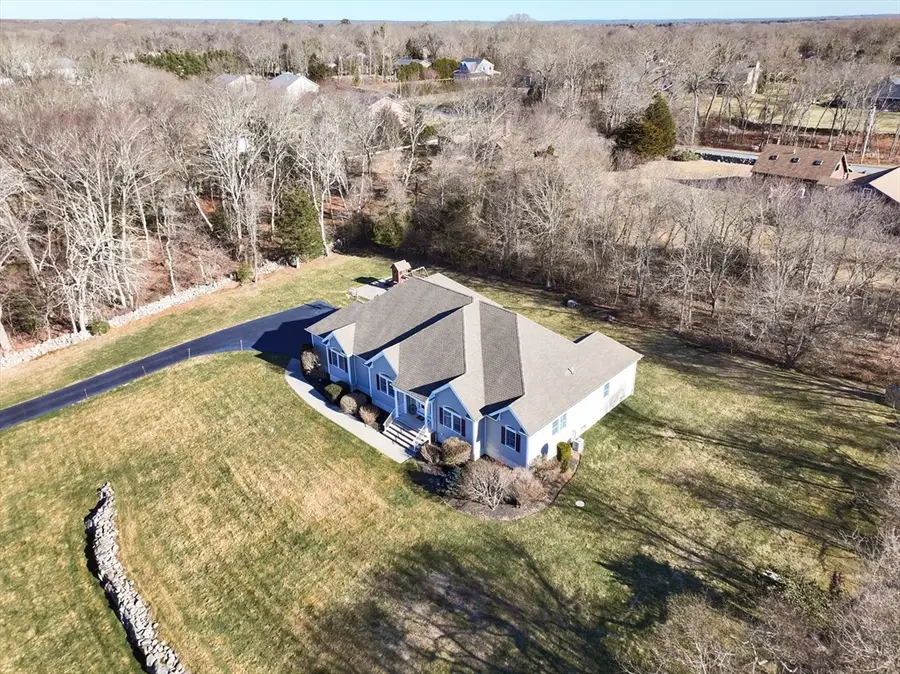 40 Sycamore Ln, Westport, MA 02790 - Image #2