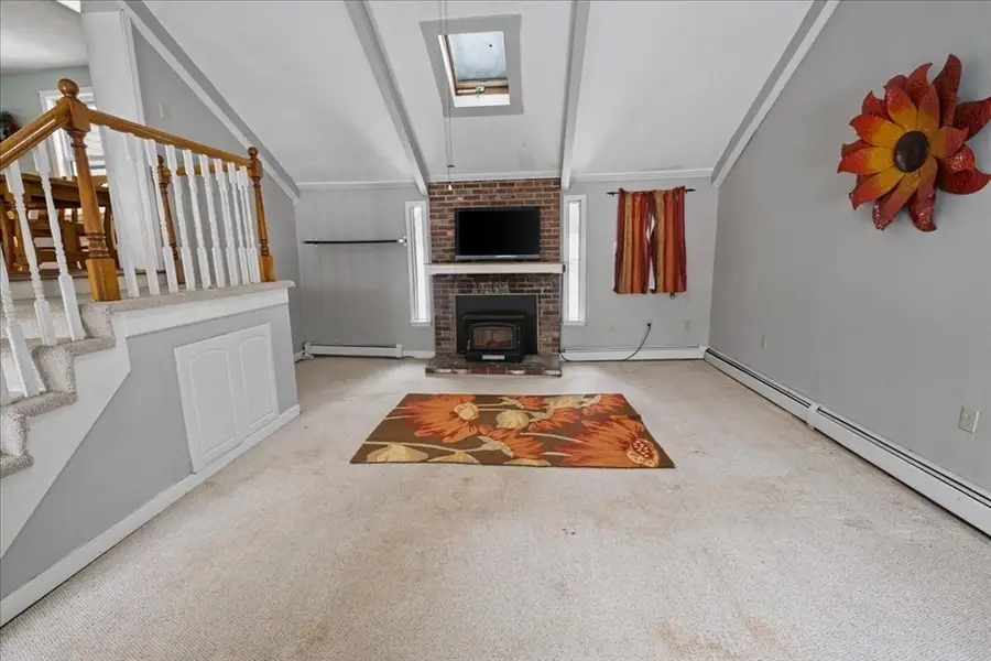 16 Curtis Ave, Haverhill, MA 01835 - #2