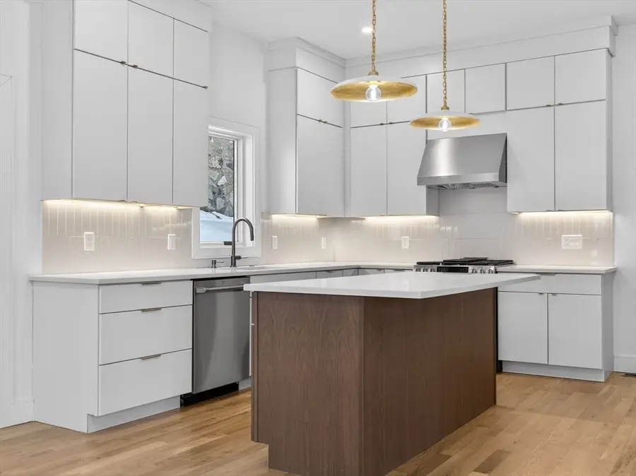 142 Birch St, Boston, MA 02131 - Image #3