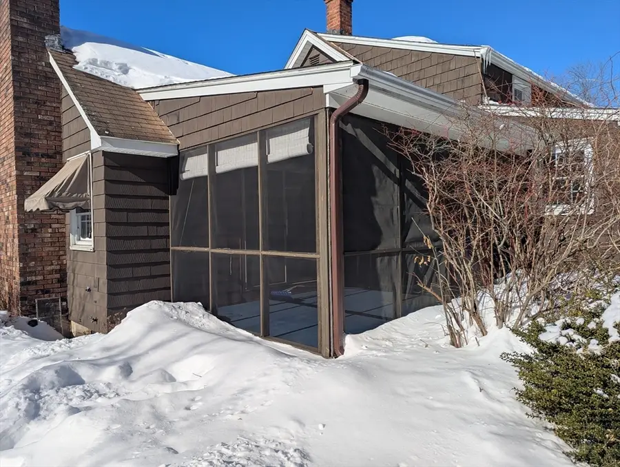 101 Smith Ave, East Longmeadow, MA 01028 - #3