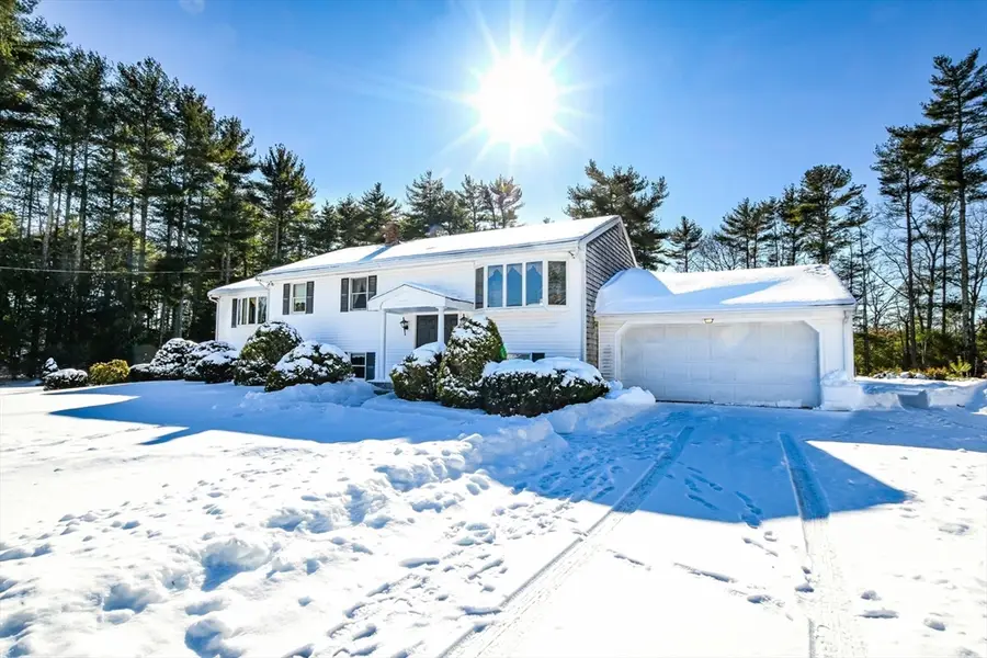 7 Randall Rd, Rochester, MA 02770 - Image #2