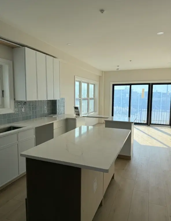 16 North End Blvd #7, Salisbury, MA 01952