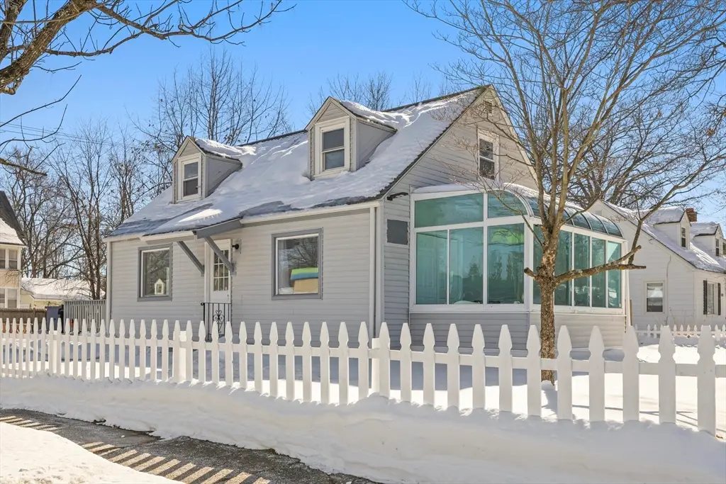 4 Seneca Street, Springfield, MA 01151 - #1