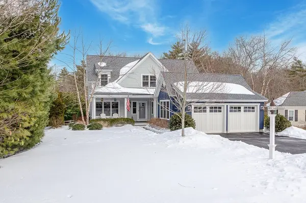 54 Prince Snow Cir, Mattapoisett, MA 02739