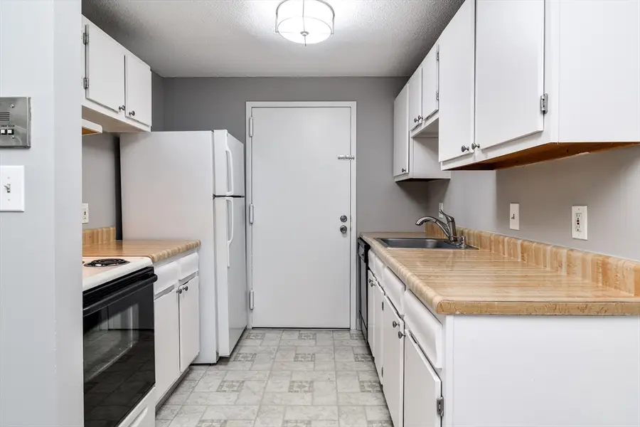 23 Village Rock Ln #22, Natick, MA 01760 - #3