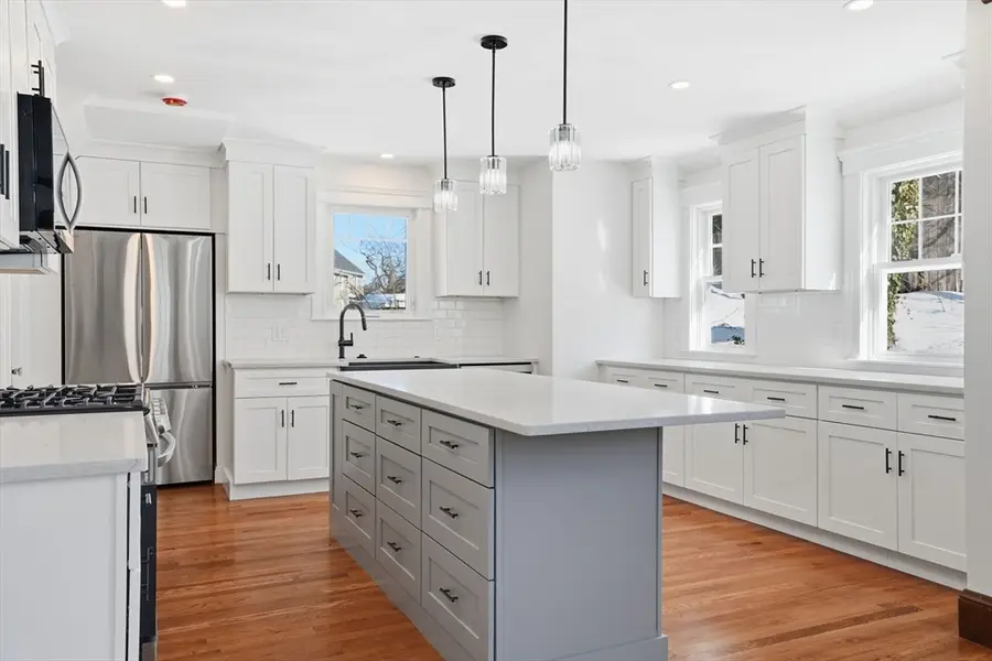 28 Brook Rd, Quincy, MA 02169 - Image #2