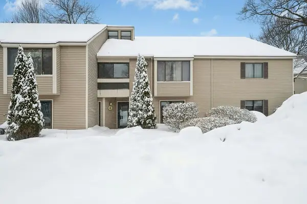 6 Thayer Pond Drive #11, Oxford, MA 01537