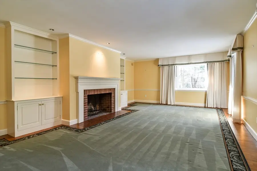 9 Buttercup Ln, Dover, MA 02030 - #2