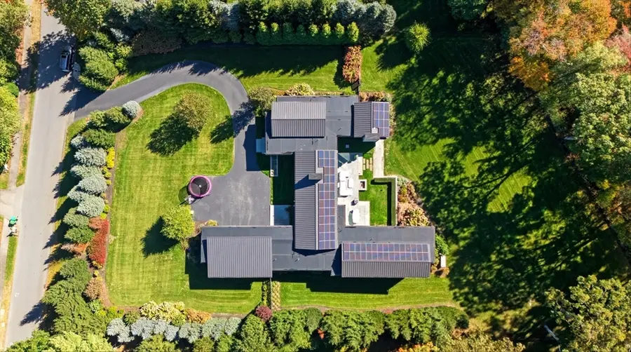 63 Sylvan Ln, Weston, MA 02493 - Image #3