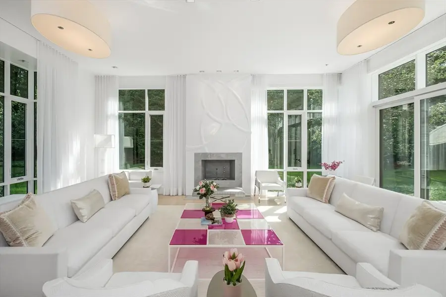 70 Possum Rd, Weston, MA 02493 - Image #2