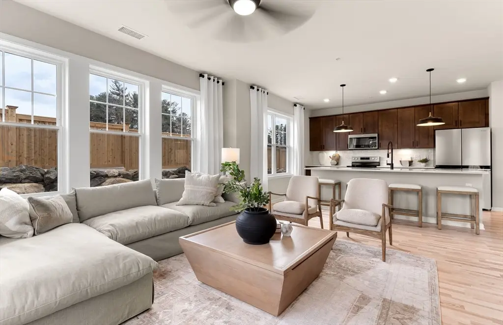 5 Peters Farm Way #206, Westborough, MA 01581 - #1