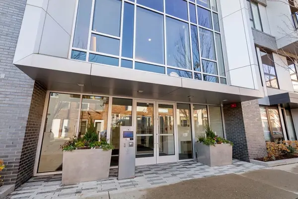 45 W 3rd St #205, Boston, MA 02127