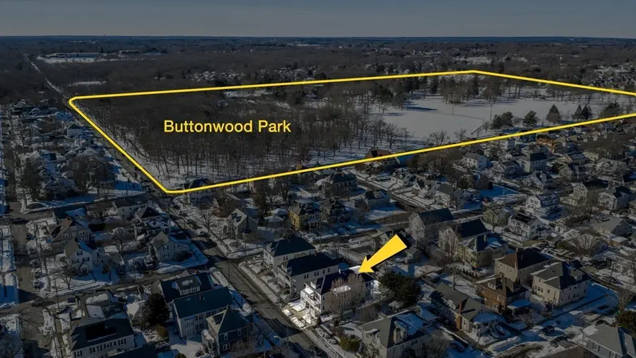 311-313 Hawthorn St, New Bedford, MA 02740 - Image #2