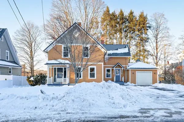16 Maple St, Wilbraham, MA 01095