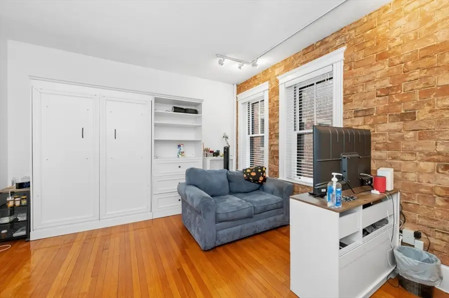 1407 Beacon St #8, Brookline, MA 02446 - Image #3