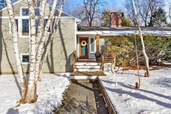 31 Greensbrook Way, Belmont, MA 02478