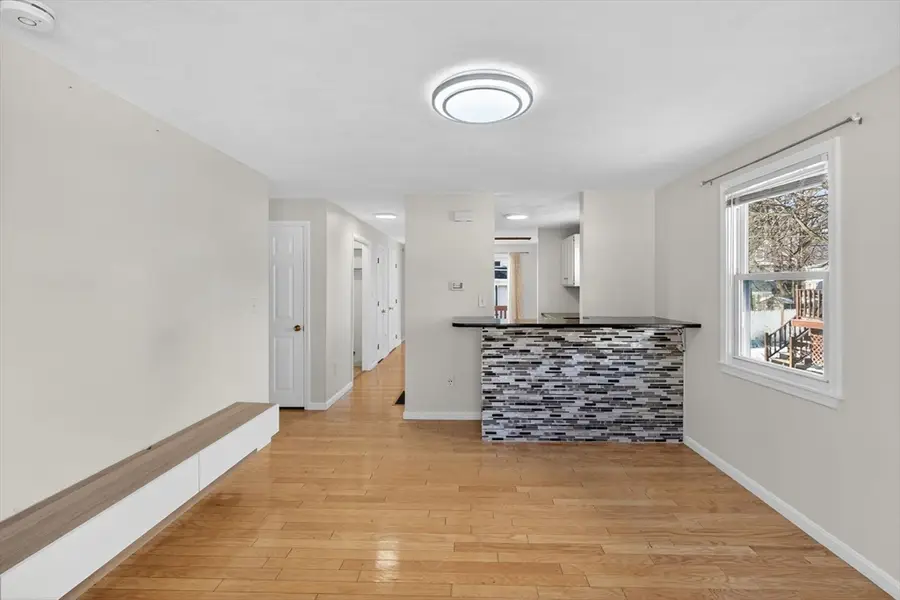 106 Methuen St #B, Lowell, MA 01850 - Image #3