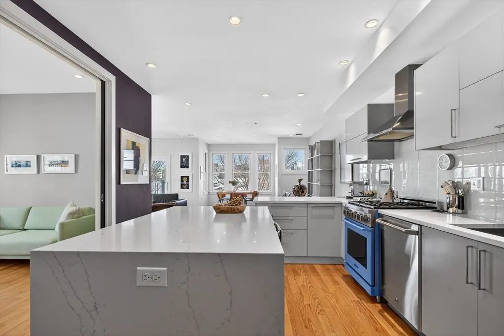 288 C Street #4, Boston, MA 02127 - Image #1