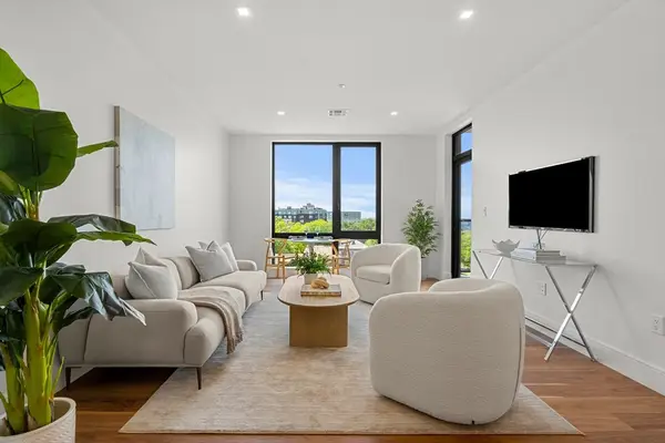 1515 Commonwealth Ave #303, Boston, MA 02135