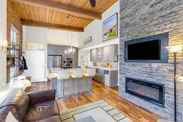 53 Warren #321, Newburyport, MA 01950